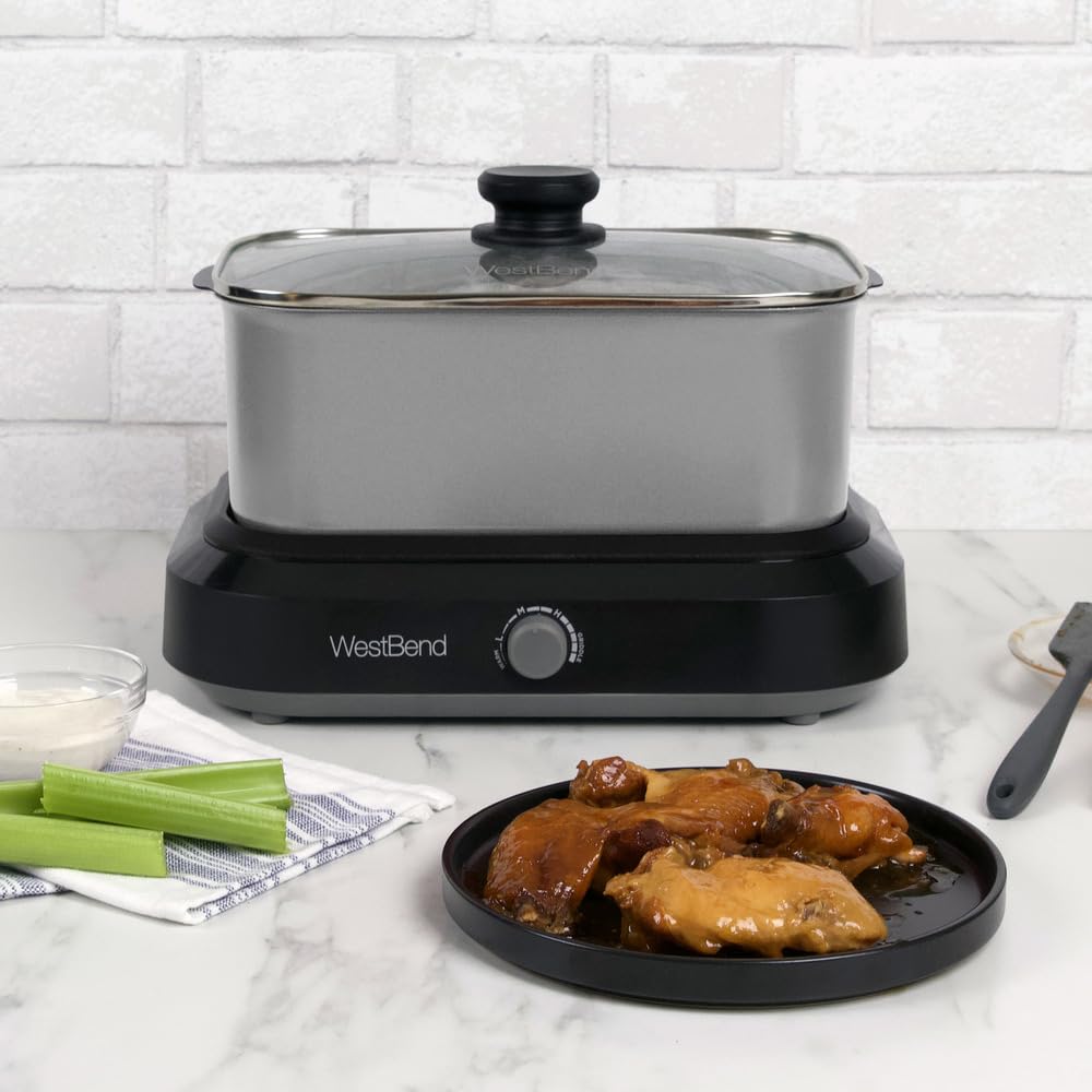 West Bend 87905 Slow Cooker Large Capacity Non-stick Vessel with Variable Temperature Control Includes Travel Lid and Thermal Carrying Case, 5-Quart, Silver