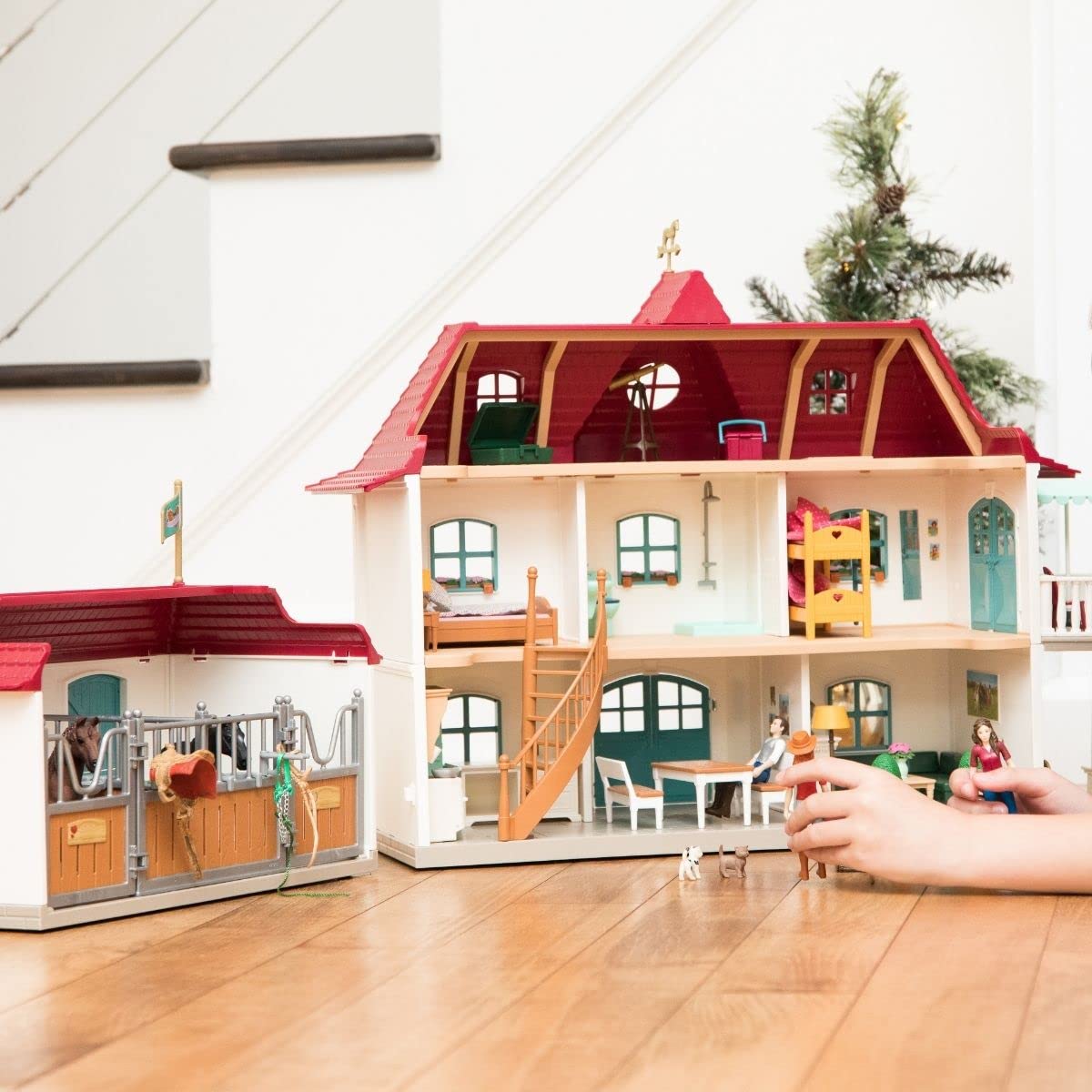 schleich HORSE CLUB — Lakeside Country House and Stable Horse Play Set, 192 Piece Detailed Doll House and Horse Toy Accessories for Girls and Boys Ages 5+