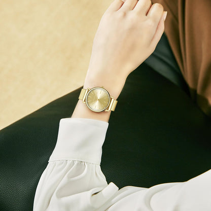 Women’s Analog Watch with Expandable Stainless Steel Strap