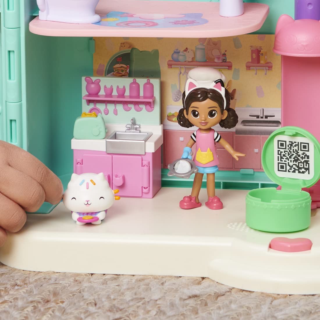 Gabby’s Dollhouse, Lunch and Munch Kitchen Set with 2 Toy Figures, Accessories and Furniture Piece, Kids Toys for Ages 3 and up