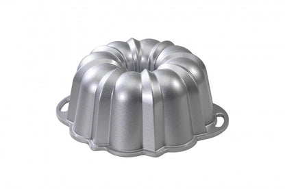 Nordic Ware Anniversary Bundt Cake Pan