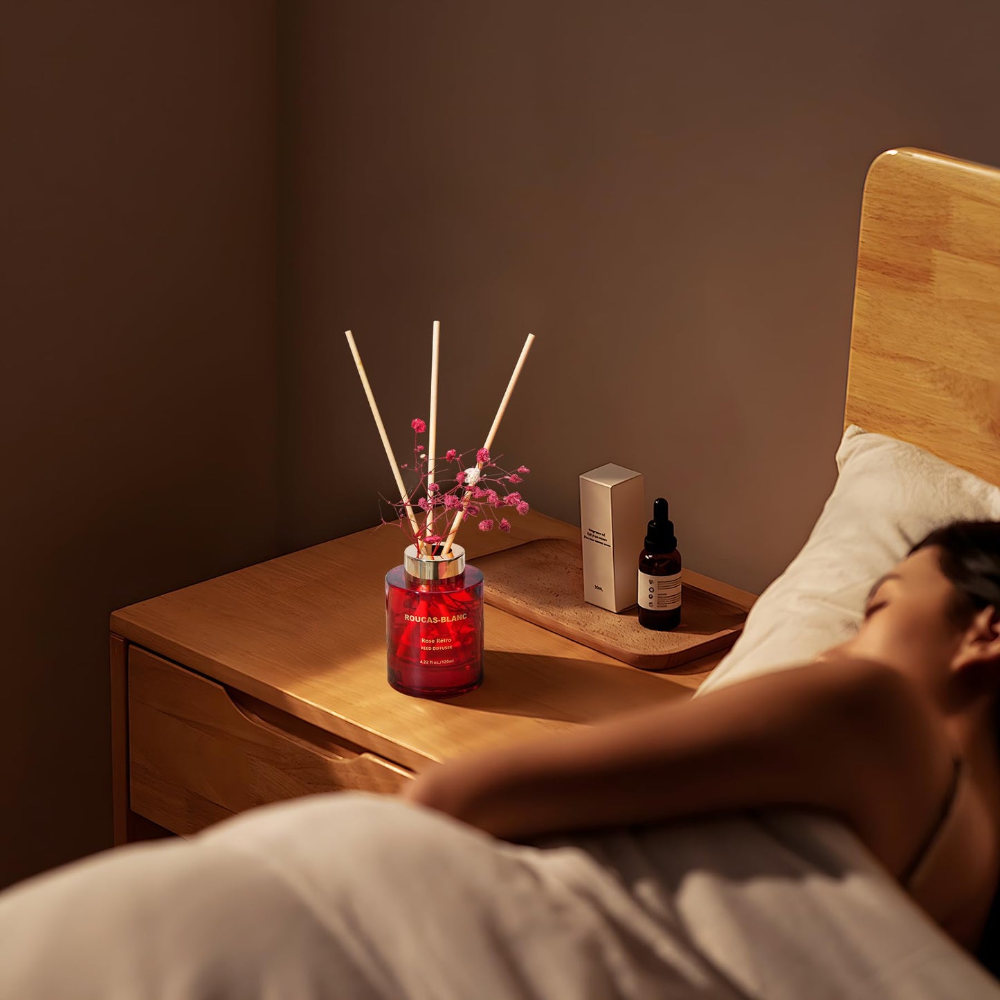 ROUCAS BLANC Perfume Grade Reed Diffuser with Real Flowers, Rose Honey Scented Diffuser with Sticks, Room Decor & Bathroom Decor, Aromatherapy Home Fragrance Diffuser Non-Toxic Gift Set(Rose Rétro)