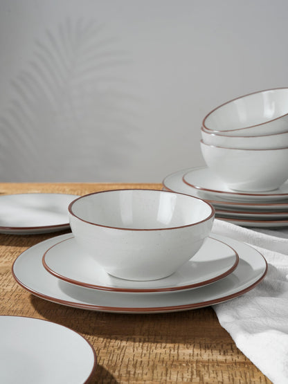 18-Piece Famiware Ceramic Dinnerware Set