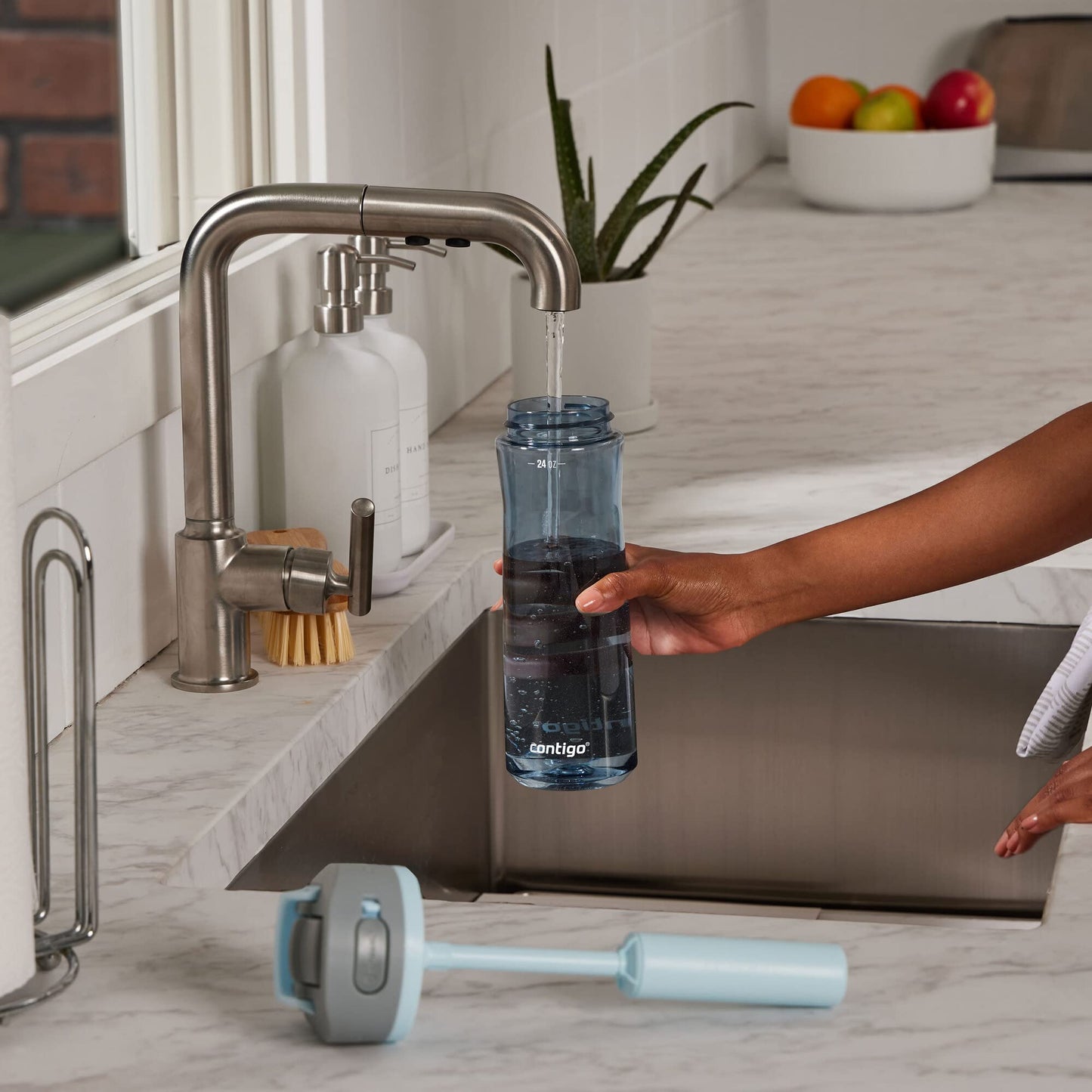 24 Oz Contigo Filter Water Bottle with AUTOSPOUT
