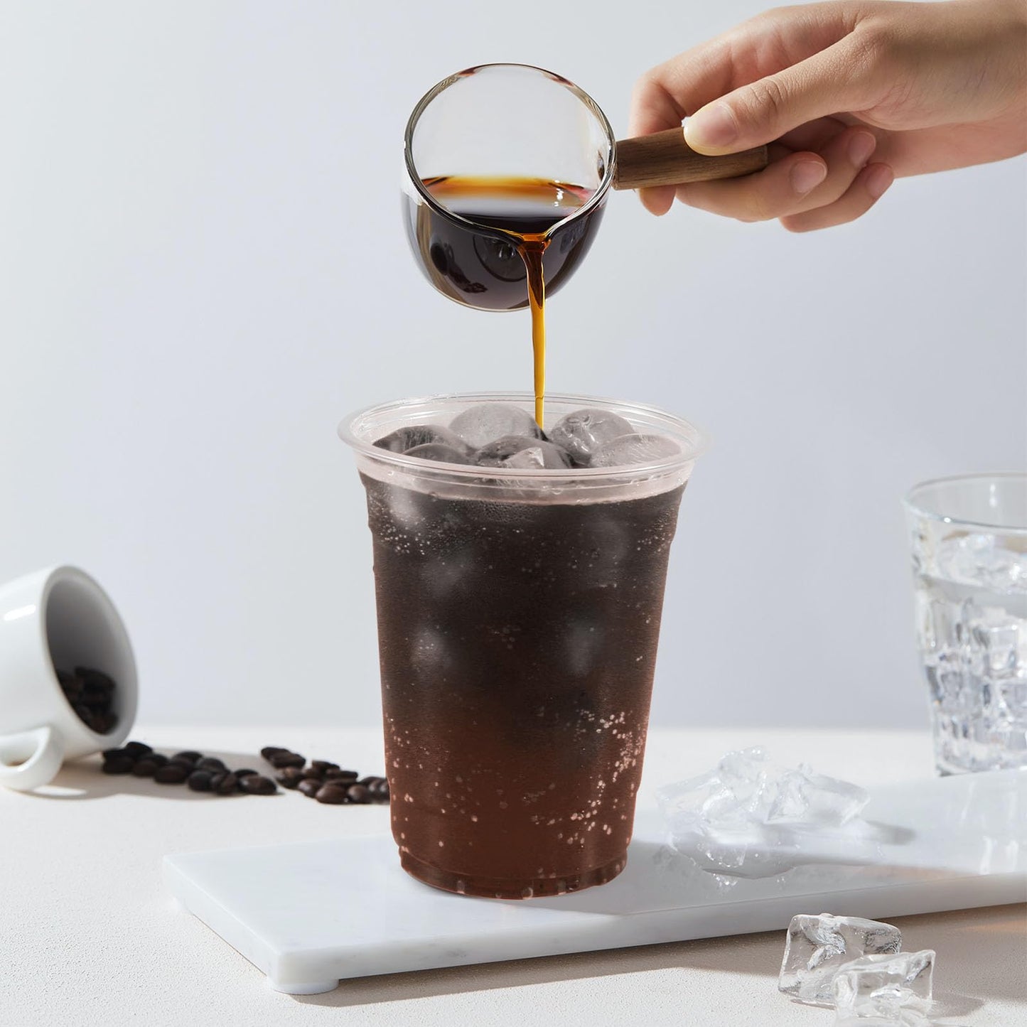 WUHUIXOZ [200 Sets - 12oz] Plastic Cups with Lids and Straws, Disposable Cups for Iced Coffee, Smoothie, Milkshake, Cold Drinks - Clear