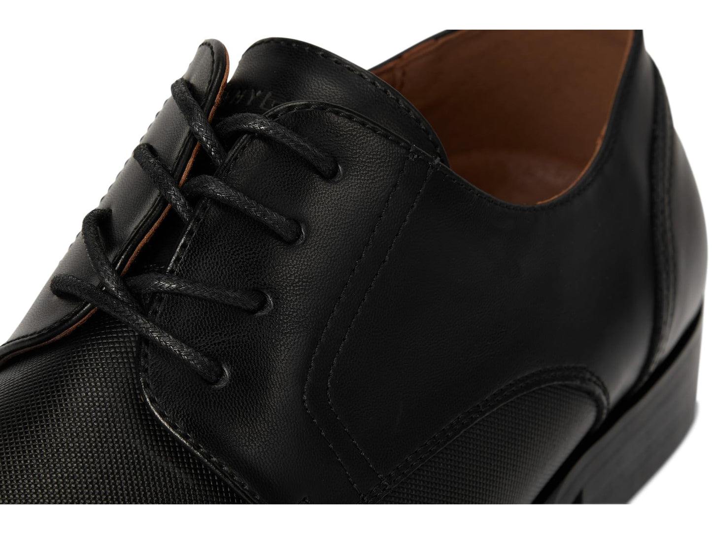 Tommy Hilfiger Men's Sagent 7 Medium Shoes