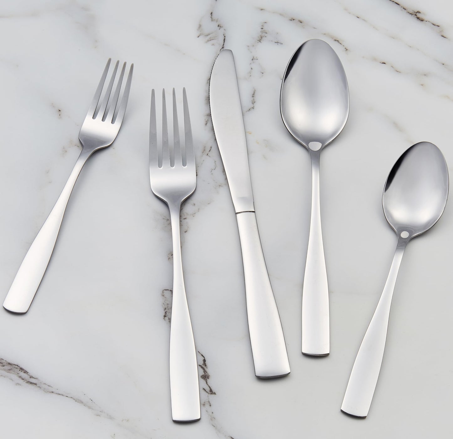 HIKAA 20-Piece Modern Silverware Set for 4