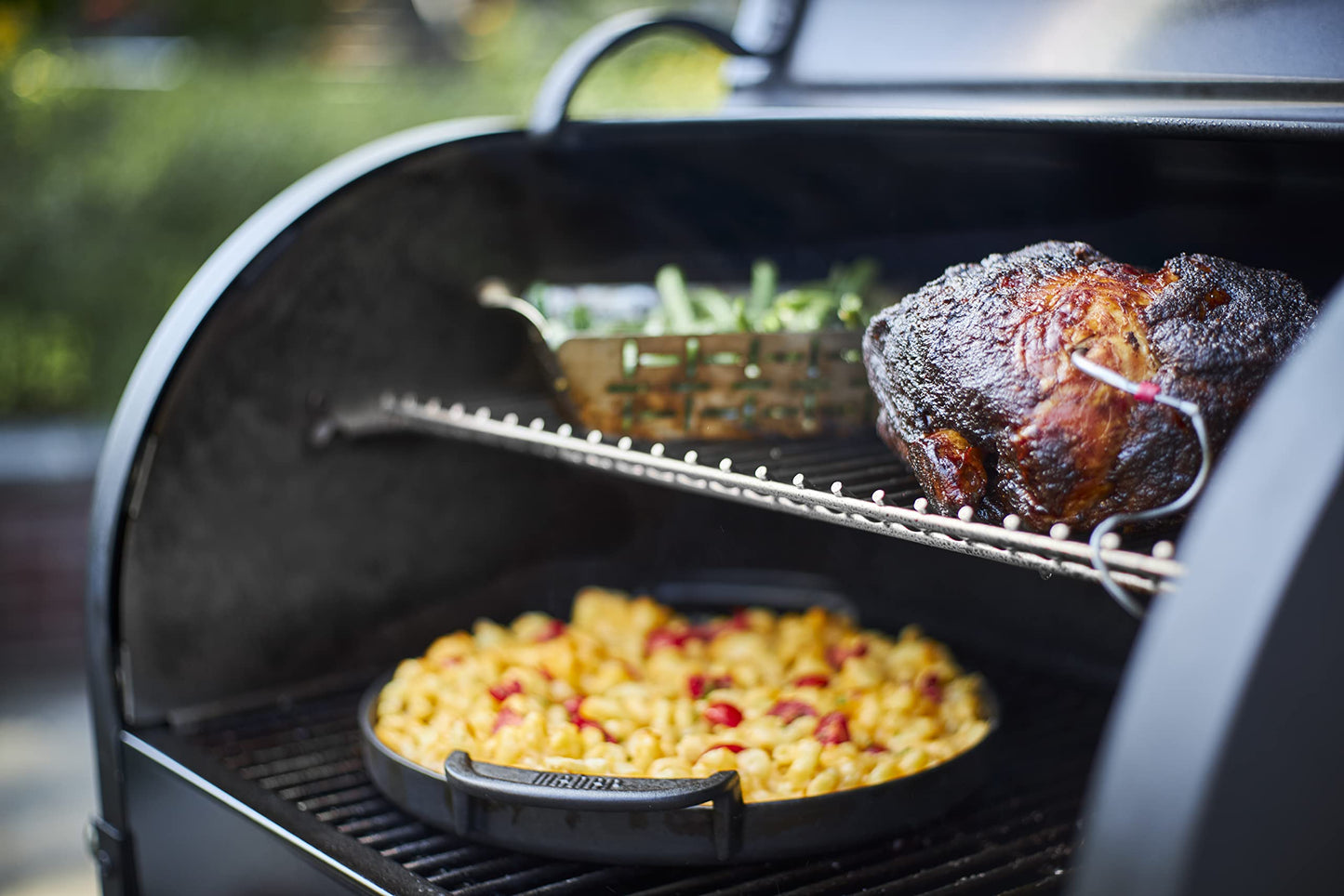 Weber SmokeFire EPX6 Wood Fired Pellet Grill, Stealth Edition Large
