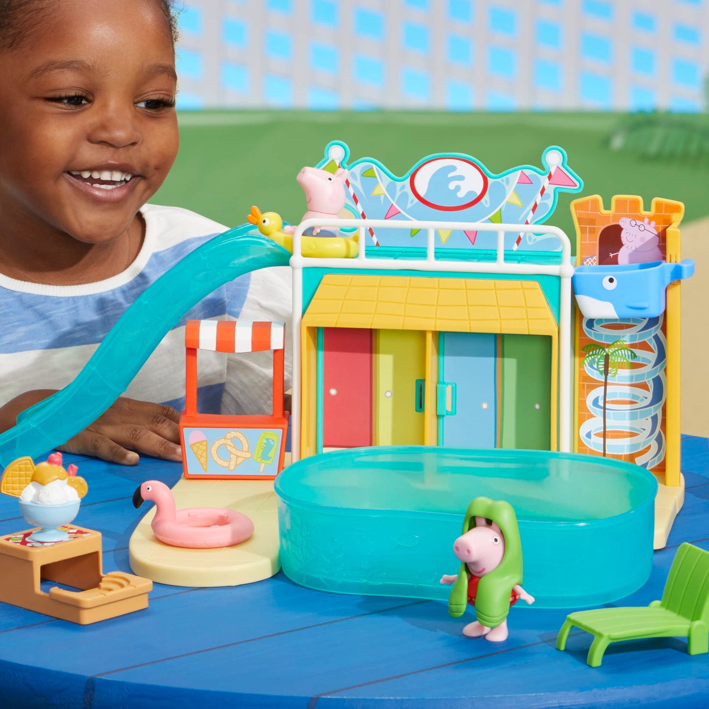 Peppa Pig Waterpark Playset with 2 Figures