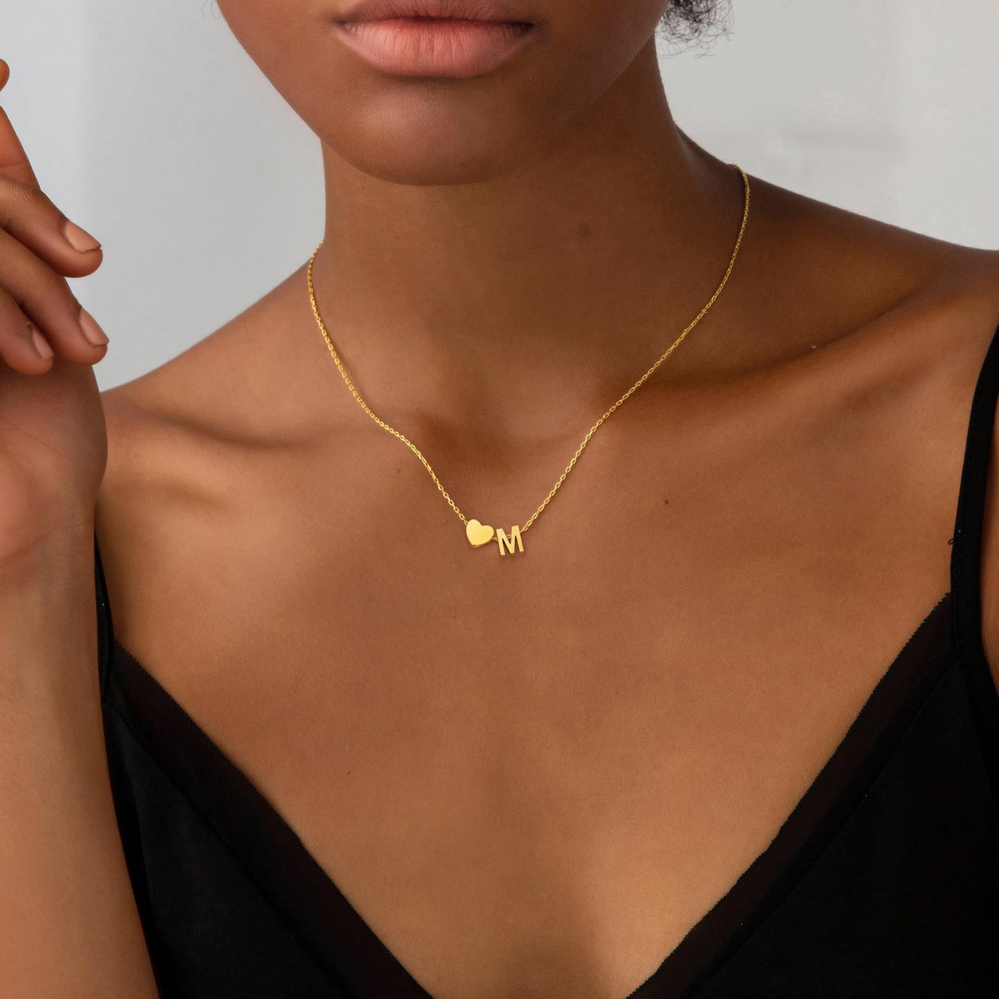 JNZSSWHJJH Initial Necklaces for Women, 18K Gold Plated Letter L Initial Necklace Heart Necklace Dainty Gold Initial Necklaces for Women Teen Girl Gifts Gold Jewelry Christmas Gifts for Girls Mom Grandma Wife