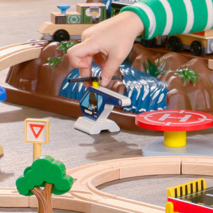 KidKraft 61-Piece Magnetic Train Set with Tracks
