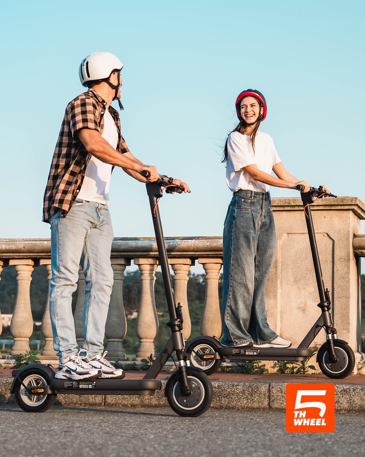 5TH Wheel Electric Scooter 800W 20 MPH Range