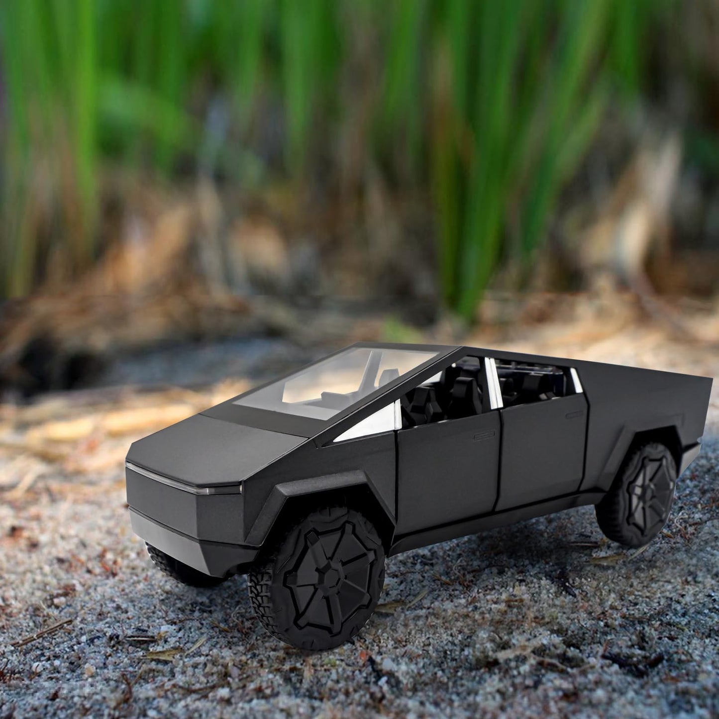1/32 Cybertruck Diecast Truck with Lights & Sounds