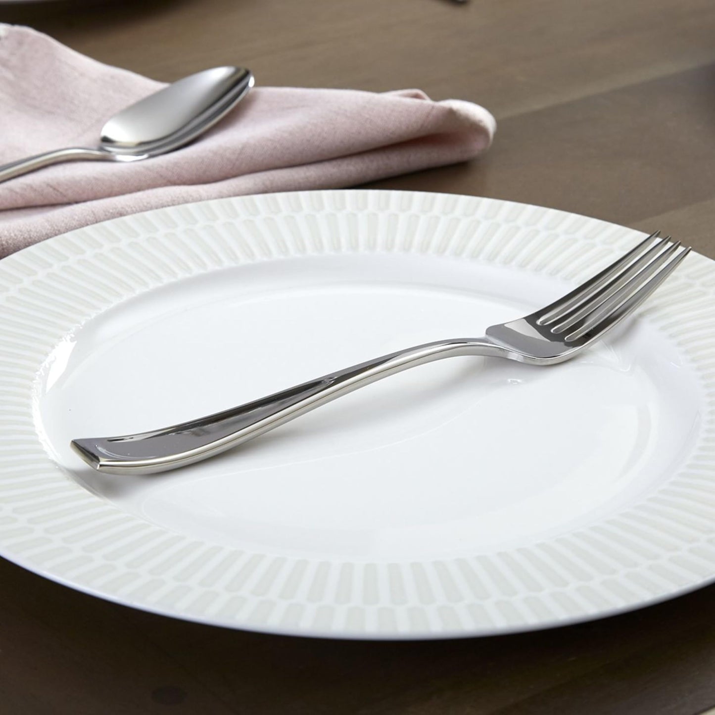 Oneida 65-Piece Flatware Set for 12 People