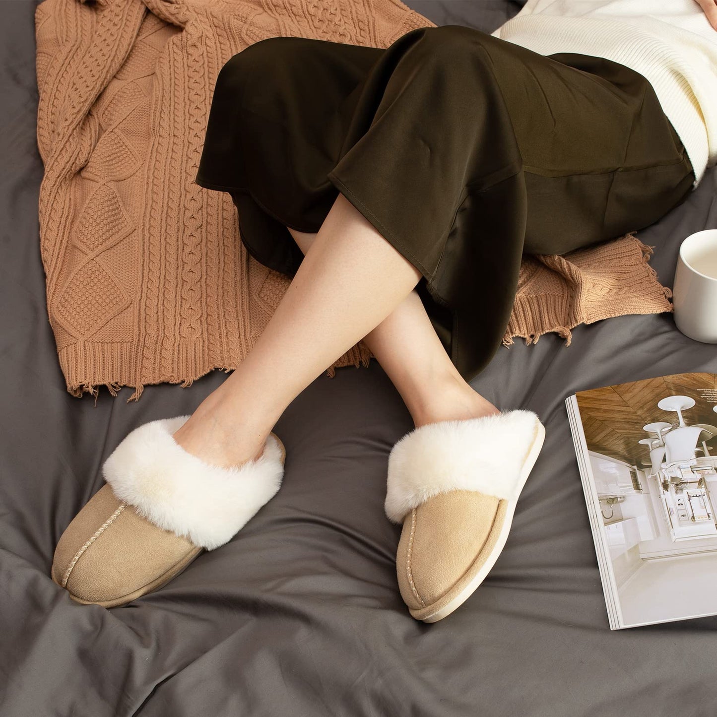 Parlovable Women's Slippers Fuzzy Warm Comfy Faux Fur Slip-on Fluffy Bedroom House Shoes Memory Foam Suede Cozy Plush Breathable Anti-Slip Indoor & Outdoor Winter Beige 9-10