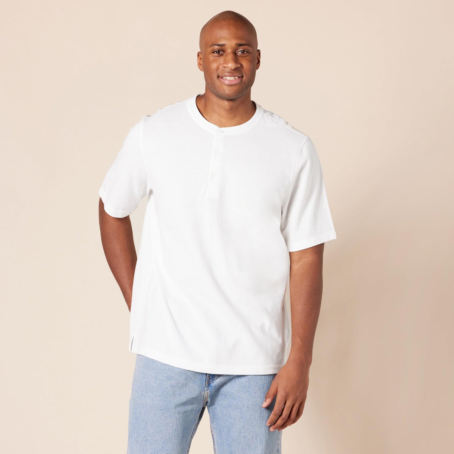 Amazon Essentials Men's Regular-Fit Short-Sleeve Pique Henley (Available in Big & Tall), Pack of 2, White, Small