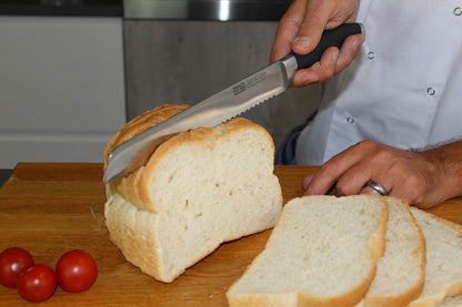Taylors Eye Witness 8-Inch Scalloped Bread Knife