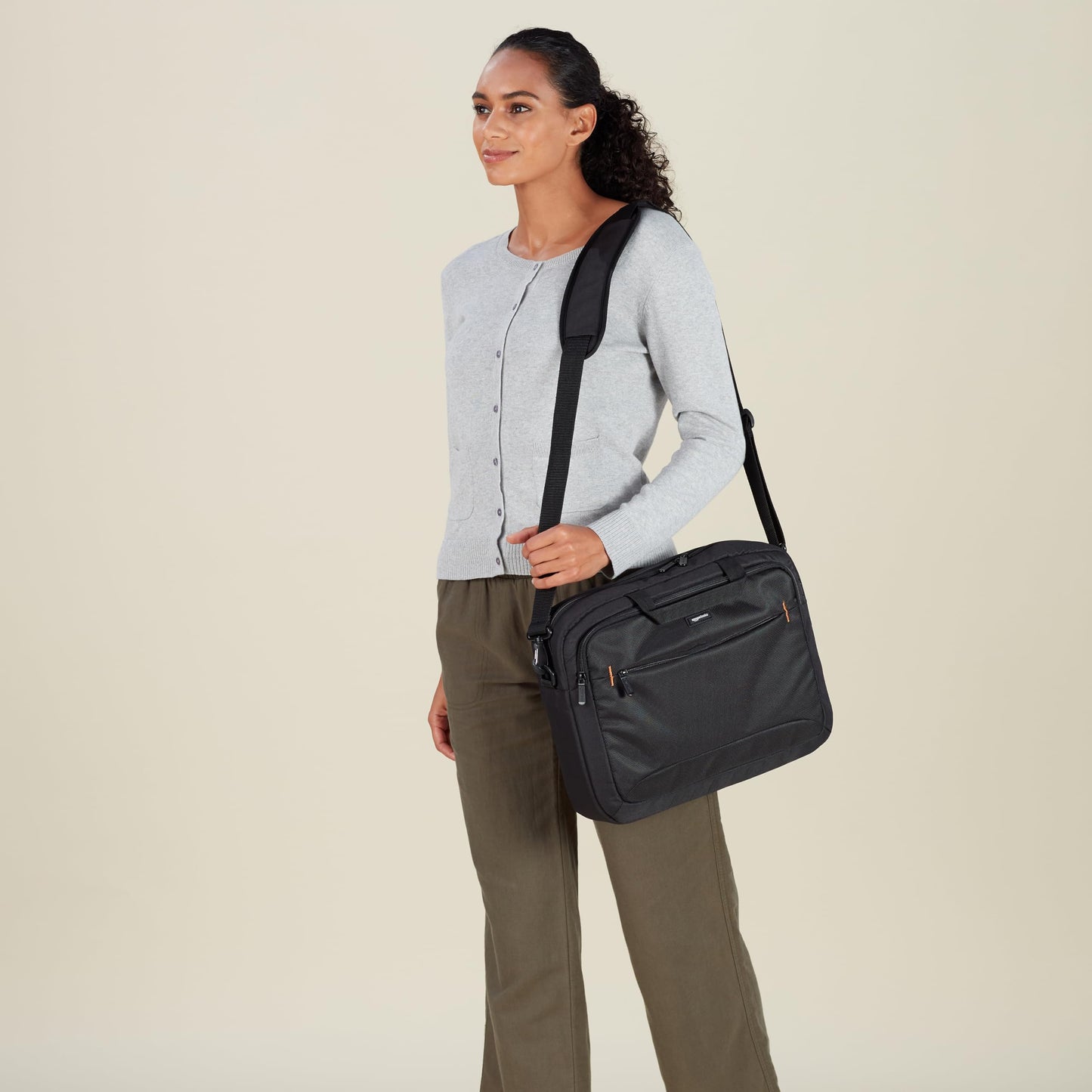 Amazon Basics 15.6" Laptop Shoulder Carrying Case