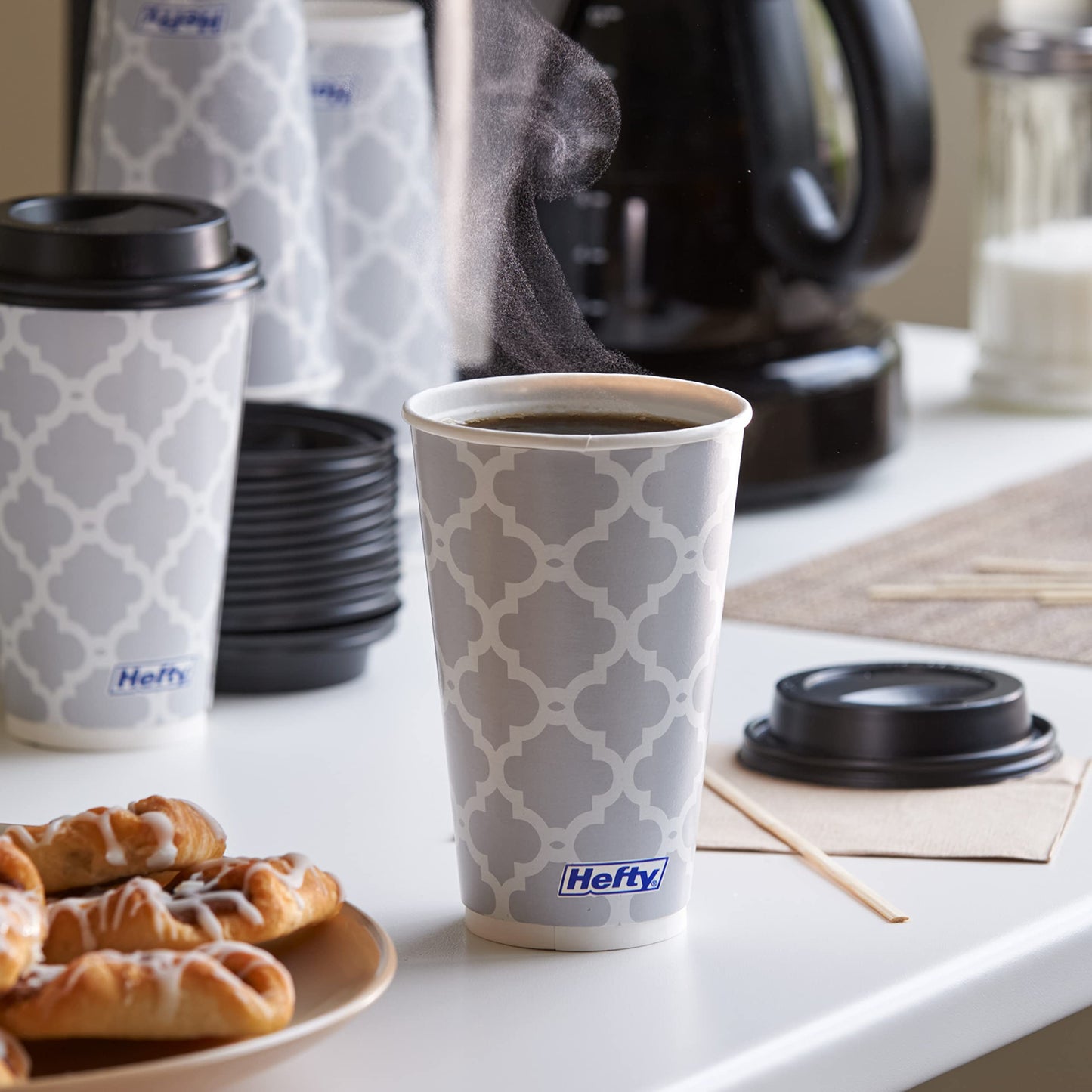 Hefty 16oz Disposable Coffee Cups with Lids