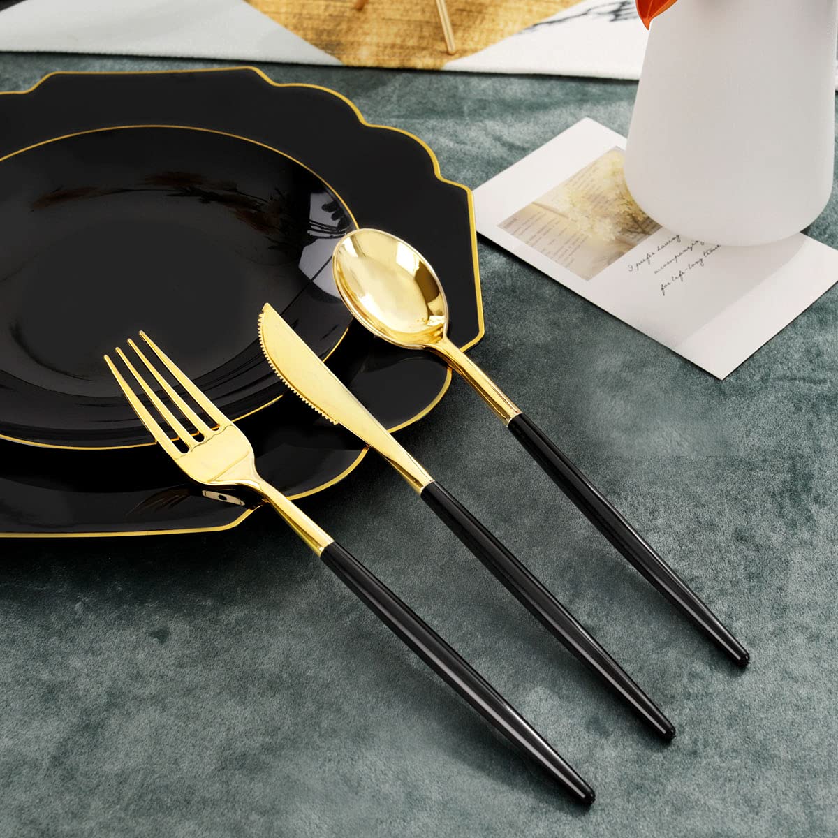 Supernal 150pcs Gold Plastic Dinnerware Set, Halloween Black Plastic Plates,Gold Plastic Silverware,Black and Gold Cutlery,include 30 Dinner Plates,30 Dessert Plates,30 Forks,30 Knives,30 Spoons