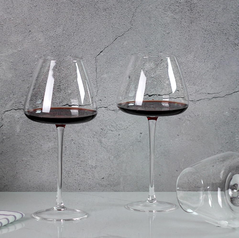 22oz Red and White Wine Glasses Set of 4, Long Stemmed Crystal-clear Drinking Glasses with Unique Concave Base for Better Wine Tasting
