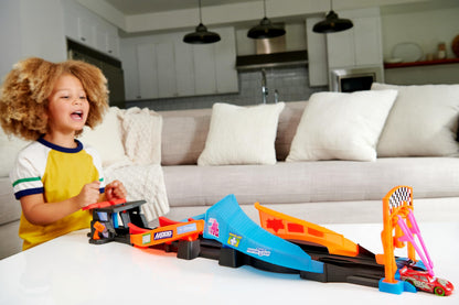 Glow Racers Track Set by Mattel with 2 Cars