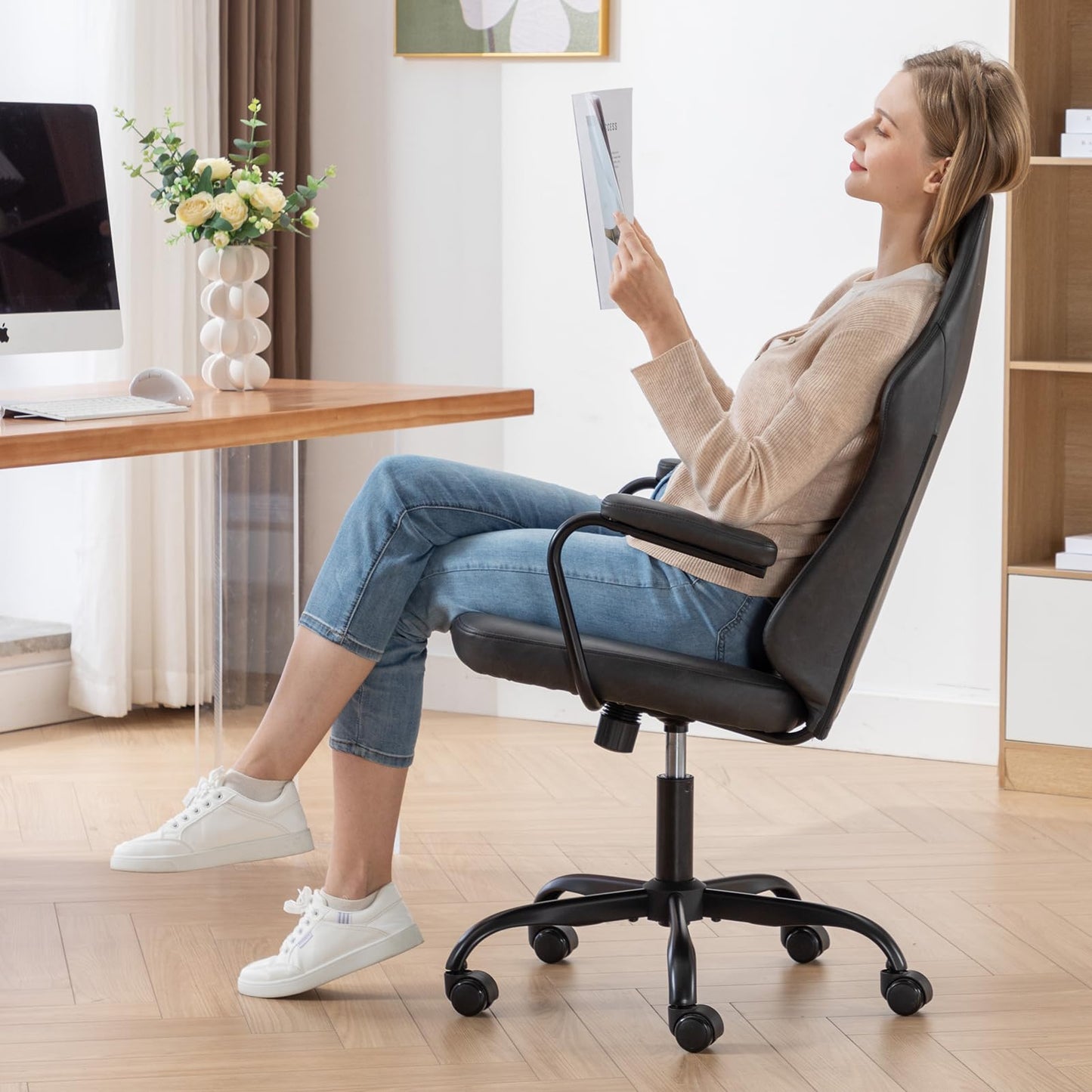 TUKAKA Executive Office Chair, Home Office Desk Chair, High Back Vintage Leather Desk Chair, 360° Swivel Computer Chair, Height Adjustable Tilt Vanity Task Chair for Office, Reading Meeting Room