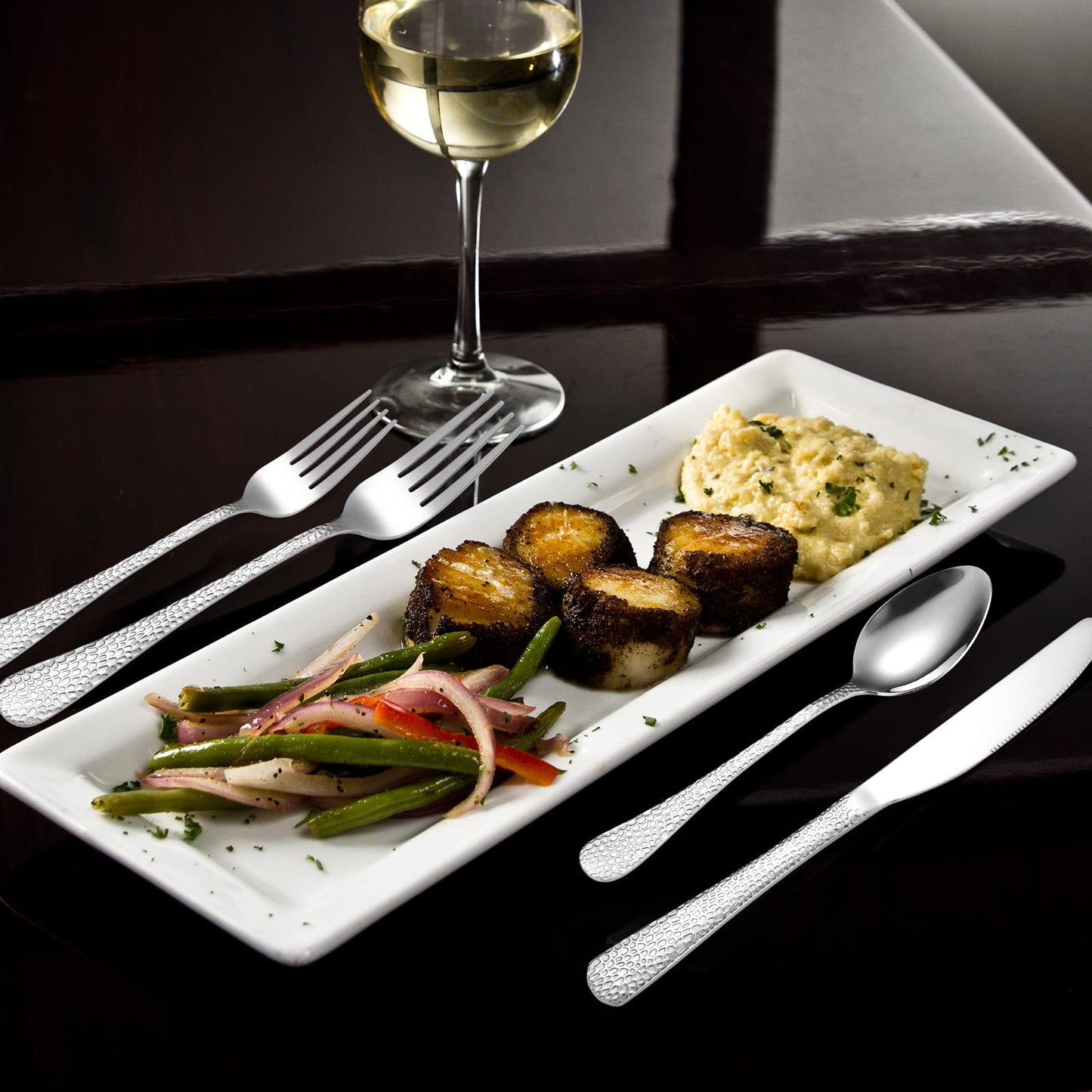 A · HOUSEWARE Vintage Silverware Set Hammered Flatware Silver Eating Utensils Stainless Steel Forks Spoons Knives for Restaurant Home Kitchen Parties Durable
