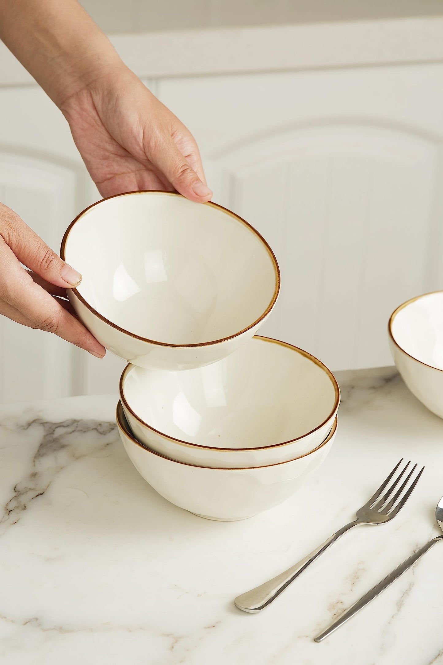 famiware Cereal Bowls Set of 6, Ocean Round 6" Soup Bowls, 23oz Rice Serving Bowl Oatmeal Bowls, Kitchen Bowl Set, Microwave and Dishwasher Safe, Scratch Resistant, Vanilla White