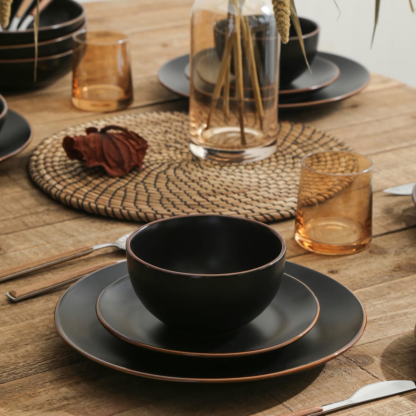 16-Piece Stoneware Dinnerware Set for 4