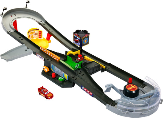 Mattel Cars Piston Cup Speedway Playset with McQueen
