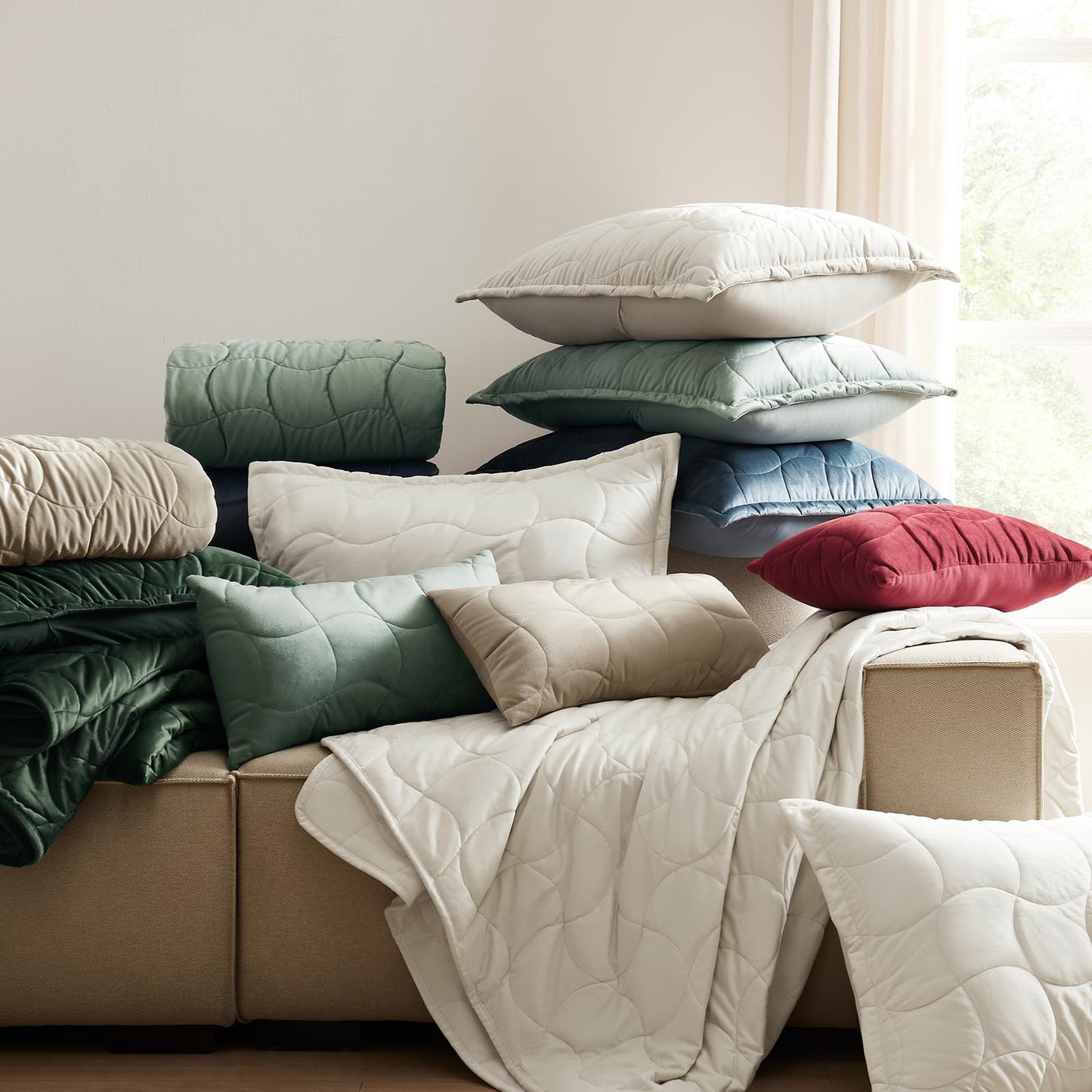 Luxury Beige Velvet Twin Quilt Set with Pillow