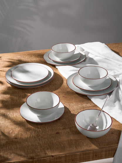 18-Piece Famiware Ceramic Dinnerware Set