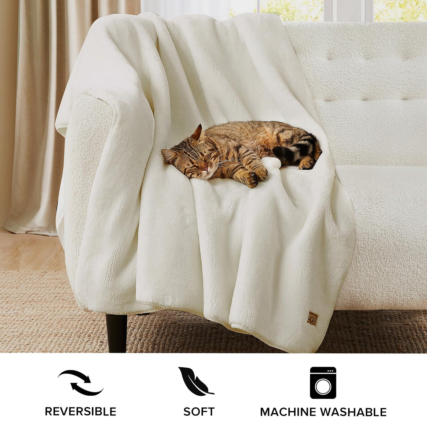 UGG 23601 Whitecap Plush Flannel Oversized Reversible Fleece Throw Blanket Comfortable Lightweight Cozy Hotel Style Home Decor Soft Luxury Machine Washable Blankets, 70 x 50-Inch, Snow