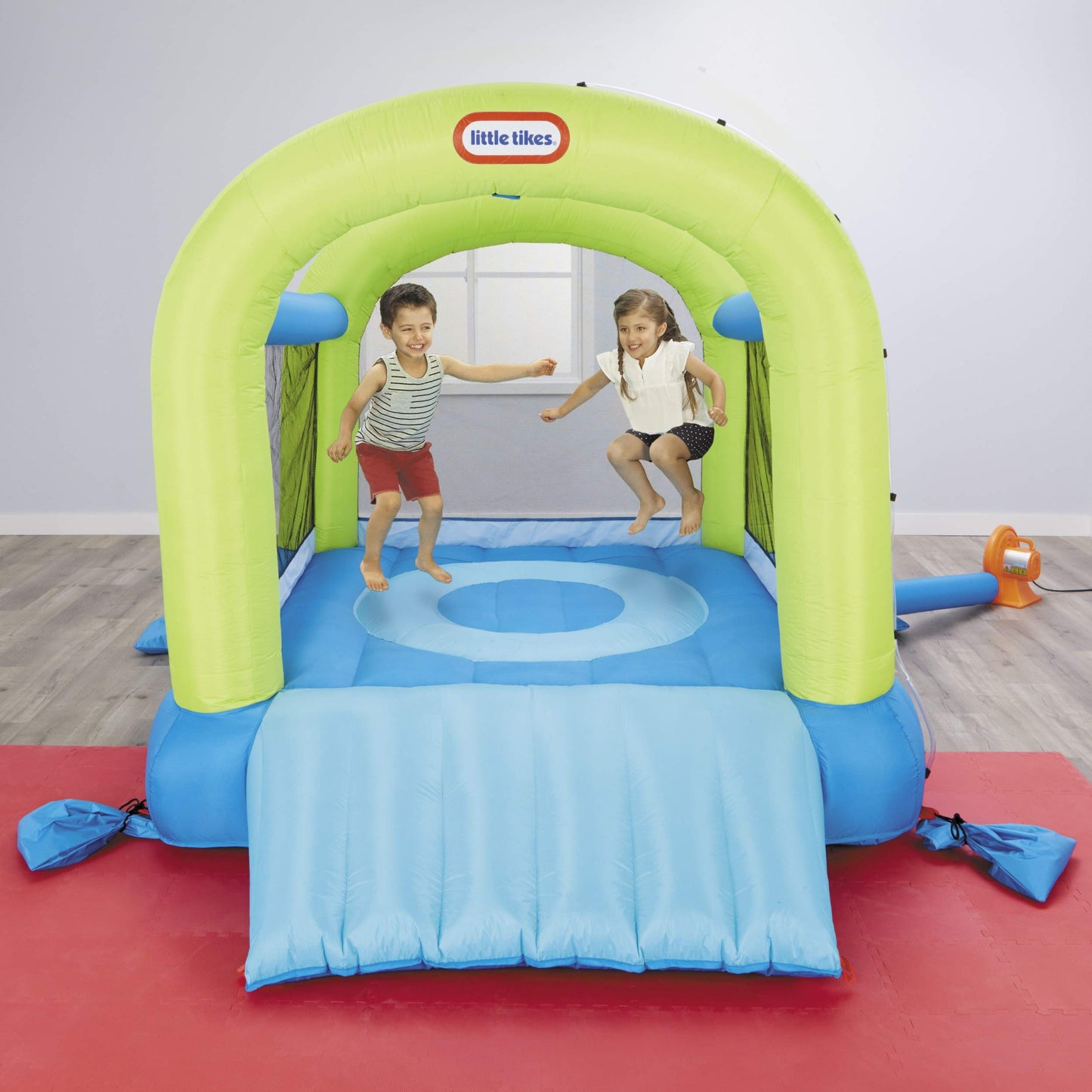 Little Tikes 2-in-1 Inflatable Bouncer and Sprayer