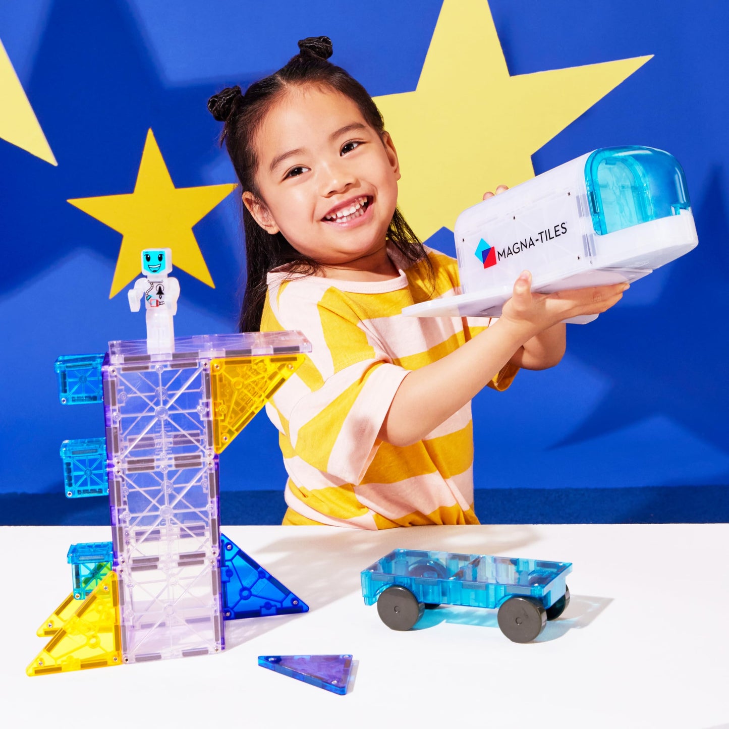 MAGNA-TILES 32-Piece Magnetic Building Set