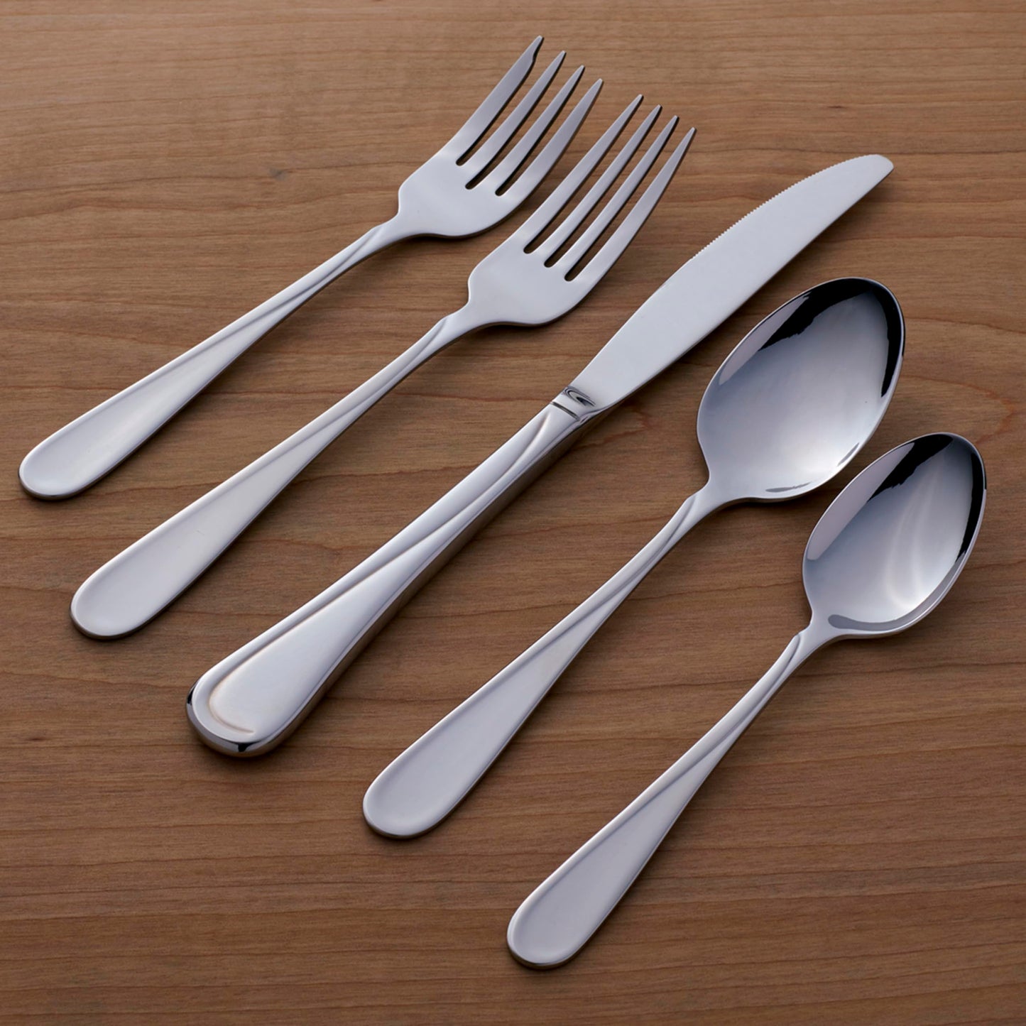 Oneida 20-Piece Stainless Steel Flatware Set