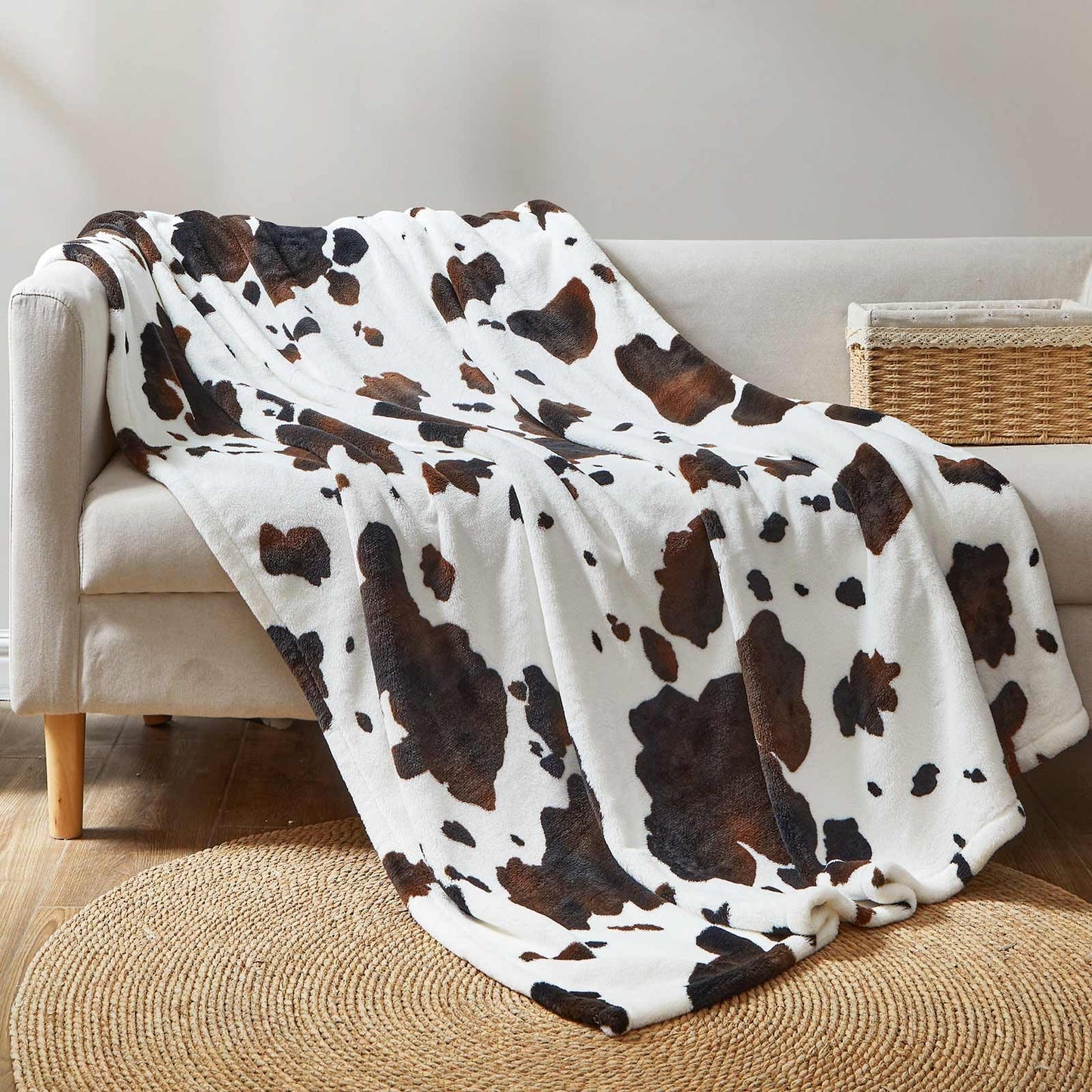 Cozy Cow Print Fleece Throw Blanket 50"x60"