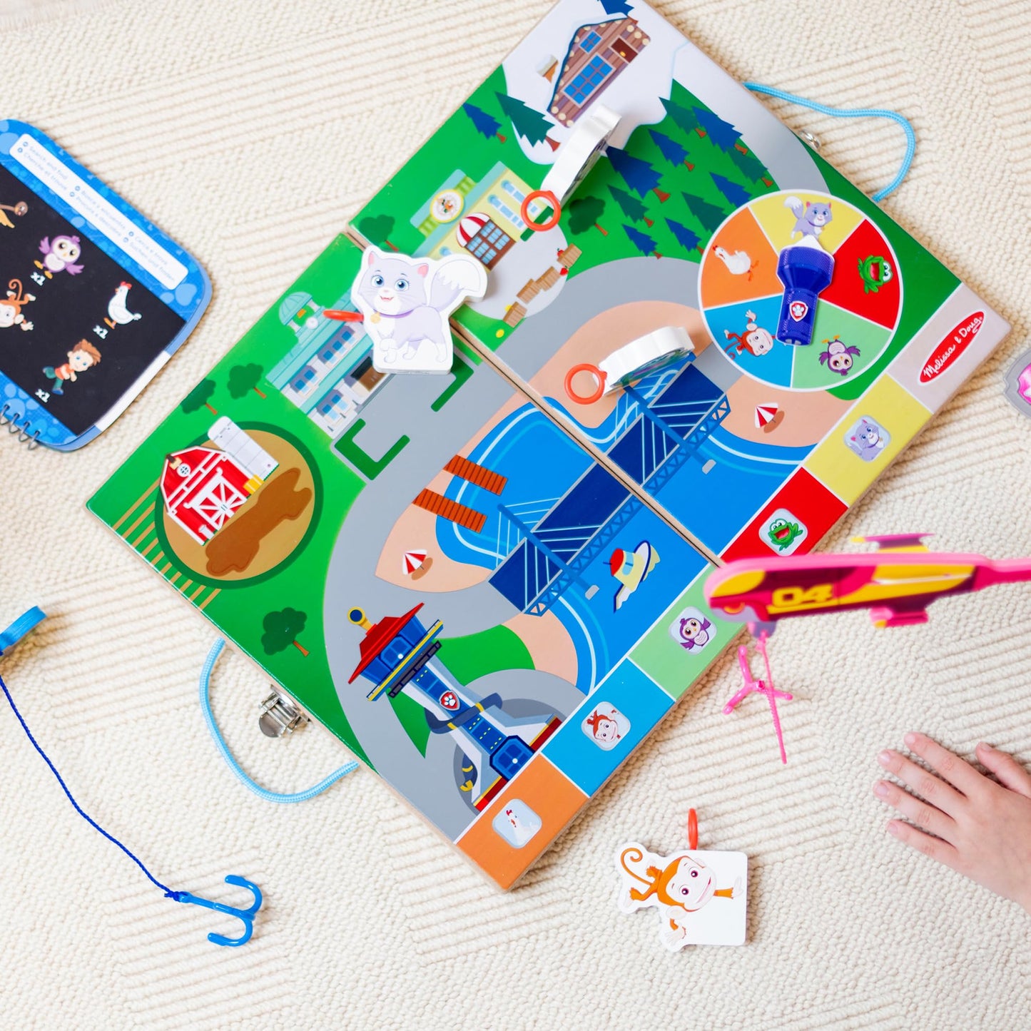 Melissa & Doug Paw Patrol Spy & Rescue Game