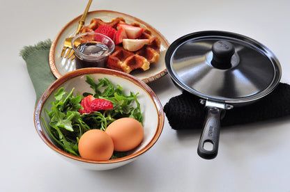 Imusa Casserole with Lid and Handle, STD, Black, Red or Blue (pack of 1)