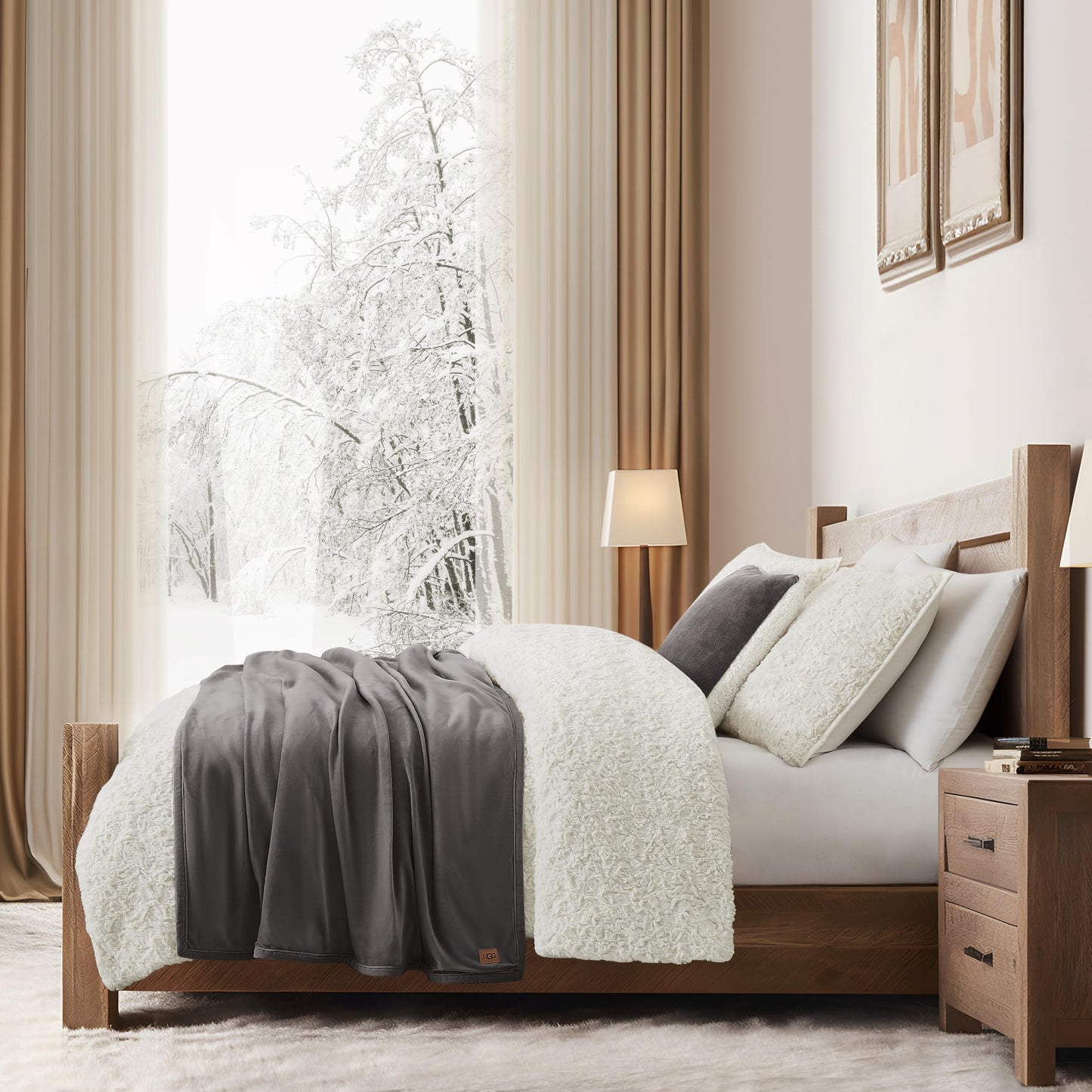 UGG 23858 Bliss Luxurious Oversized All Season Soft Plush Hypoallergenic Flannel Fleece Blanket Double Sided Machine Washable Decorative Accent Throw for Comfort and Warmth, 70 x 50-Inch, Charcoal