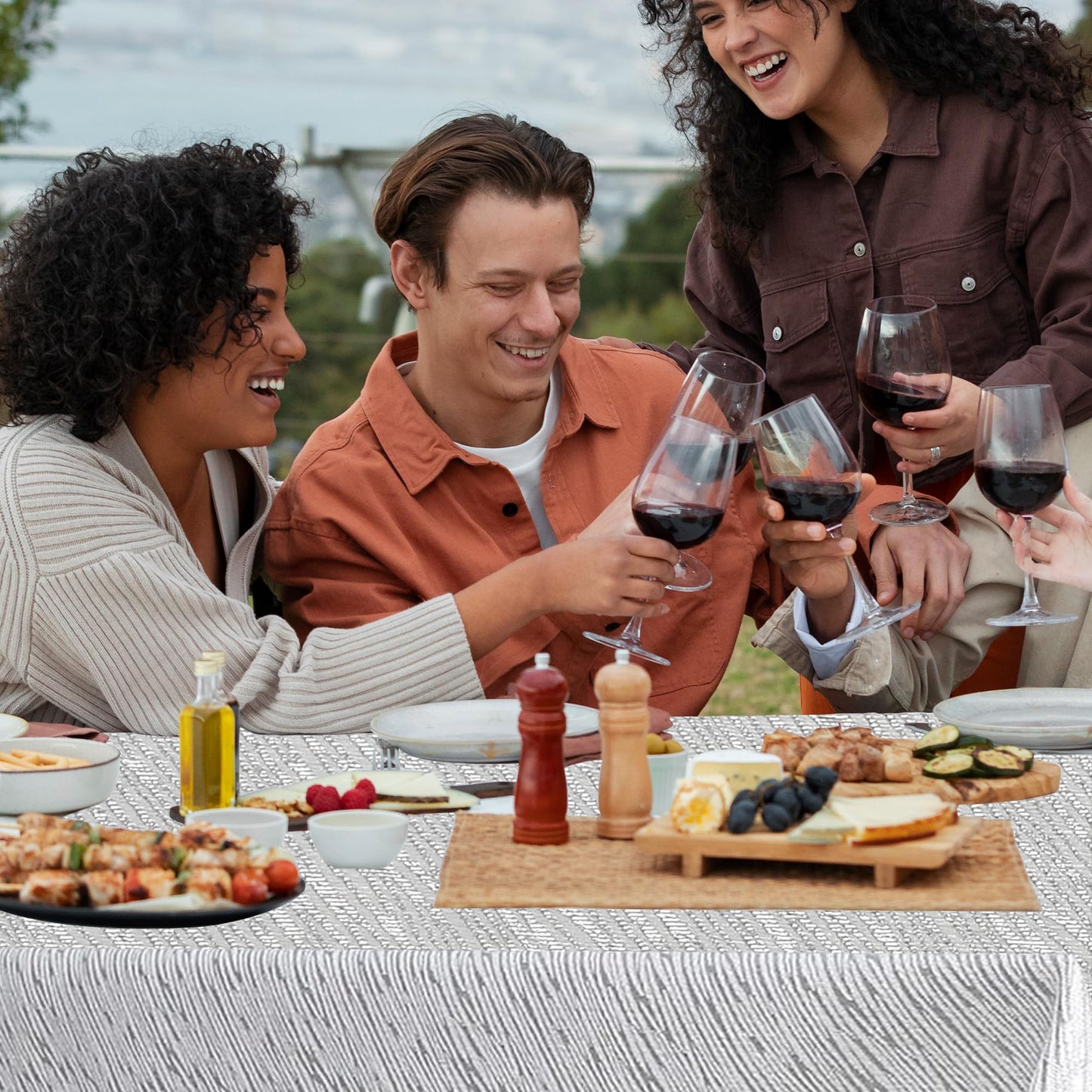 Majestic Giftware Silver Print Tablecloth for Dining