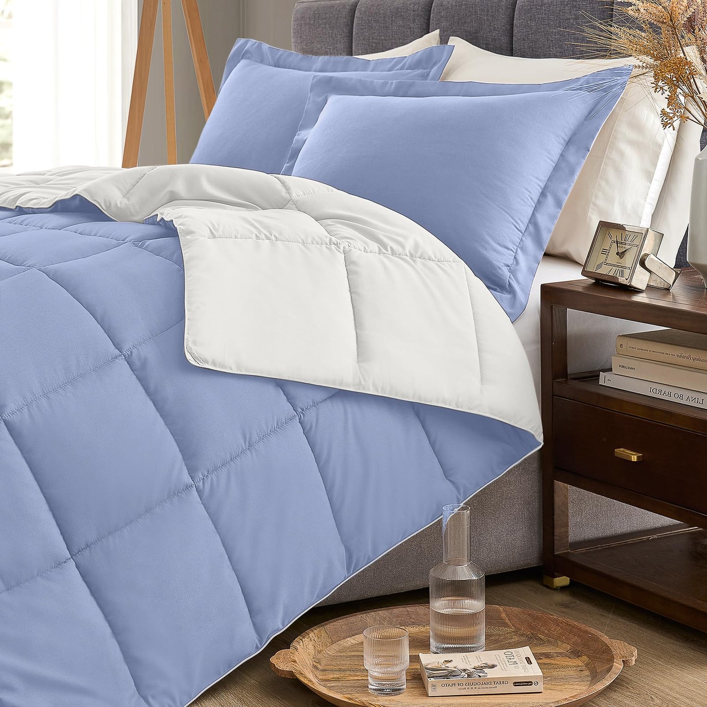 Homelike Moment Twin Comforter Set Blue/White, Lightweight Reversible Comforter Twin Size Bed Sets, Soft Down Alternative Bed Comforter All Season 2 Pcs Twin Bedding Set with 1 Sham