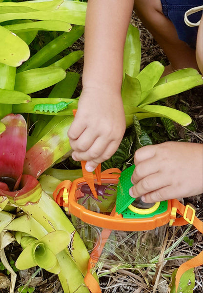 Kidz@Play Bug Hunting Kit with Binoculars & Tools