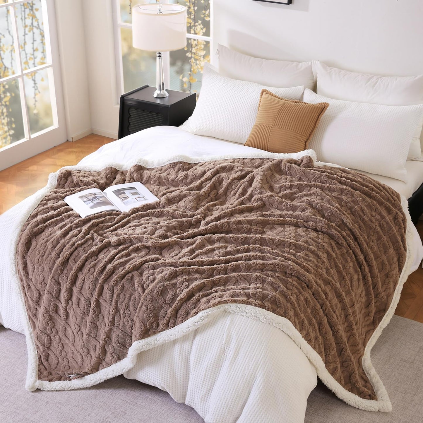 Sherpa Fleece Throw Blanket 60"x80" for All Seasons