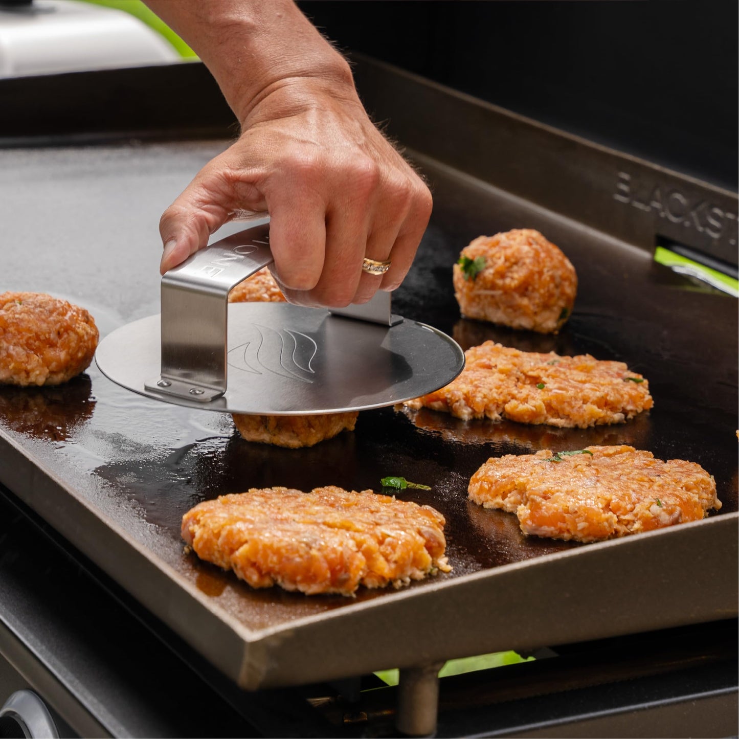 BLACKSTONE Smash & Sear Press for Burgers & Sandwiches