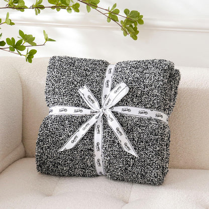 Super Soft Knitted Throw Blanket for All Seasons