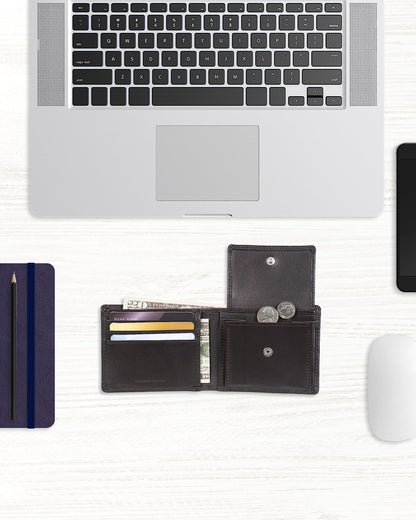 Amazon Essentials Men's Bifold Wallet with Coin Pocket, Dark Brown, One Size