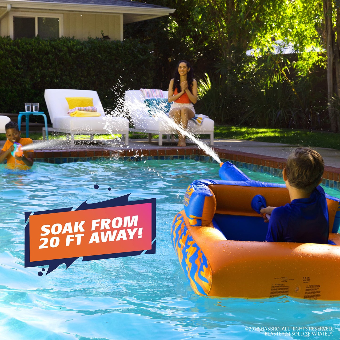 Nerf Super Soaker Inflatable Water Battle Tank