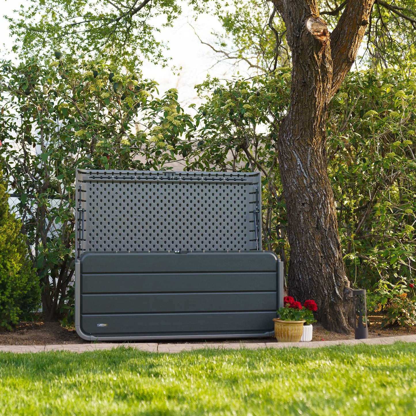 Lifetime 136 Gallon Modern Deck Storage Box